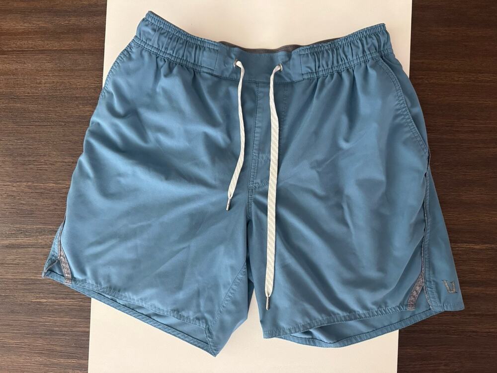 Vuori Trail Shorts Mens Small Blue Lined Quick Dry 5” inseam #V341 Running